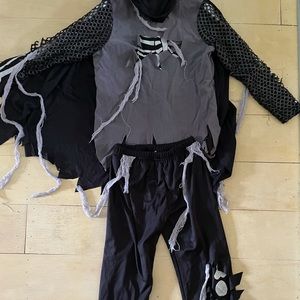 Kids Skeleton Knight costume size 8 by Wishcraft